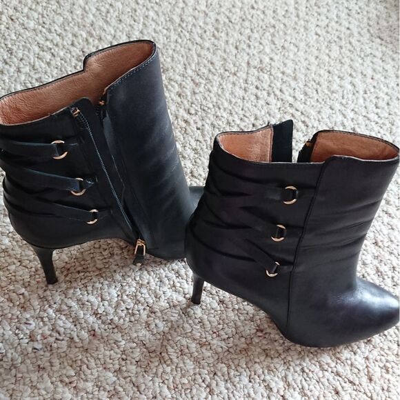 Halogen black Leather Booties size 6.5 - Picture 5 of 14